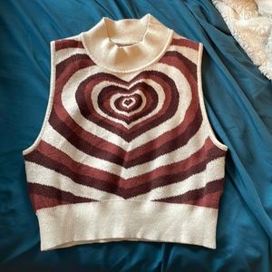 Trendy Heart Sweater-material crop tank top